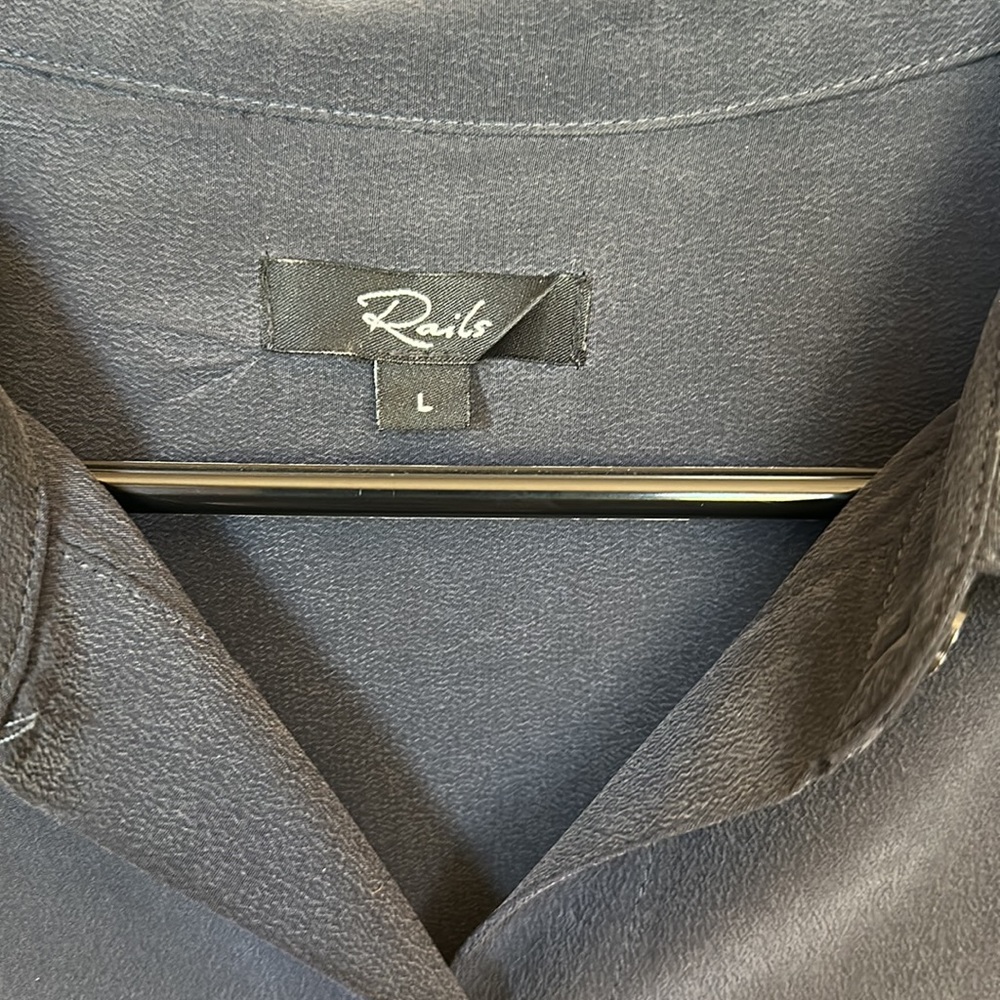 Rails Rhett Charcoal 100% Silk Button Down - Large - image 6